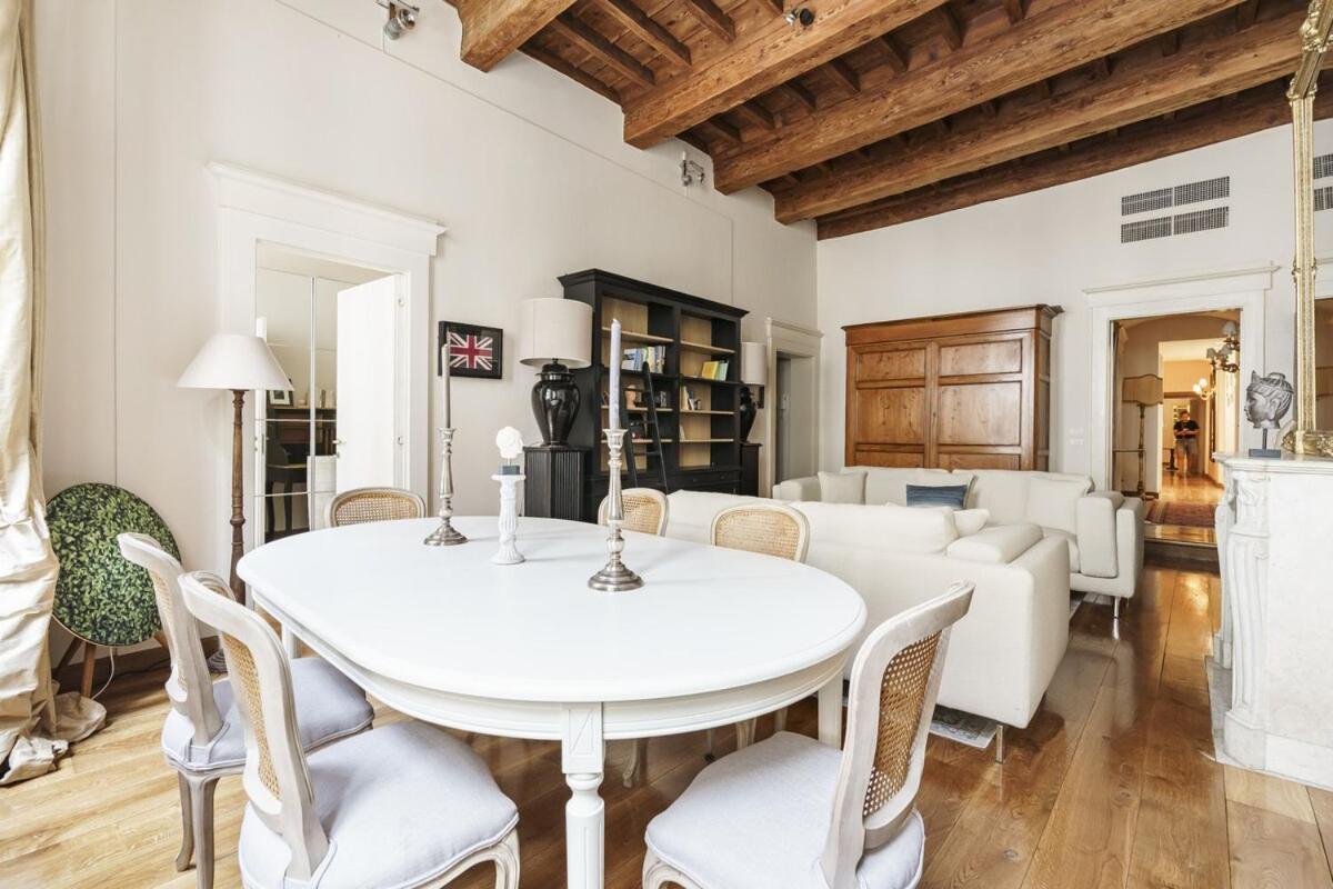 Luxury Nest In Historic Florence