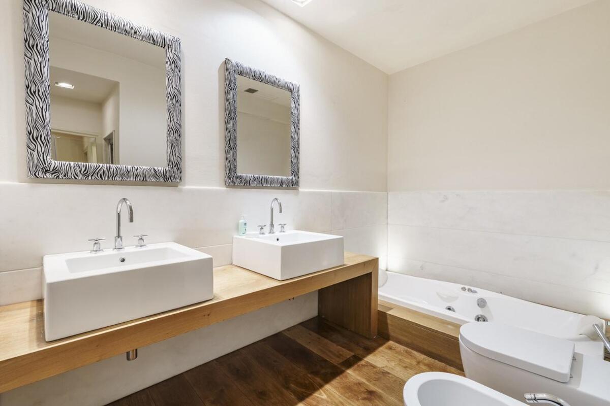 Luxury Nest In Historic Appartement